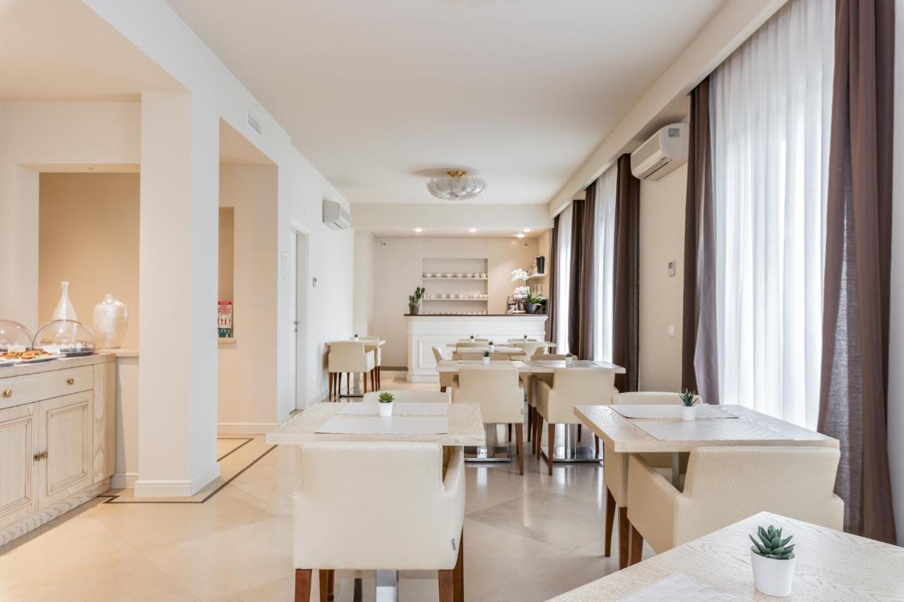 Hotel & Residence Exclusive Marina Di Carrara Exteriör bild