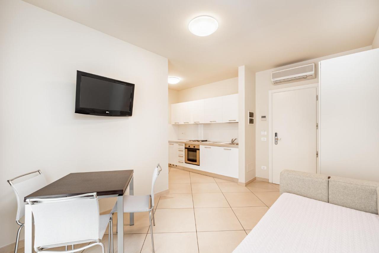 Hotel & Residence Exclusive Marina Di Carrara Exteriör bild